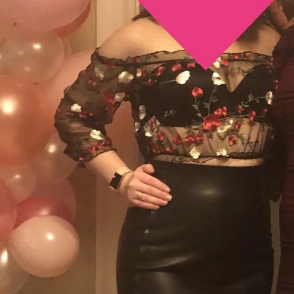 Sexy floral embroidery mesh T-shirt